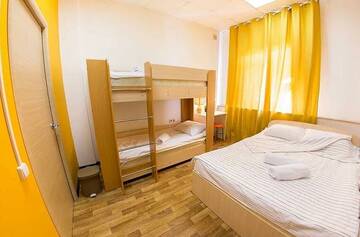 4-местный номер эконом семейный в Хостеле Z Hostel